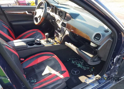 2013 Mercedes-Benz C 300 Luxury 4Matic from USA, damaged, VIN WDDGF8ABXDR249974